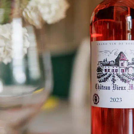 Holiday home Chateau Vieux Mougnac St-emilion *