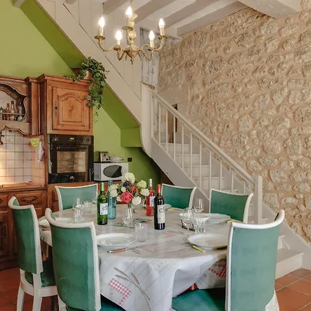 Holiday home Chateau Vieux Mougnac St-emilion Petit-Palais-et-Cornemps